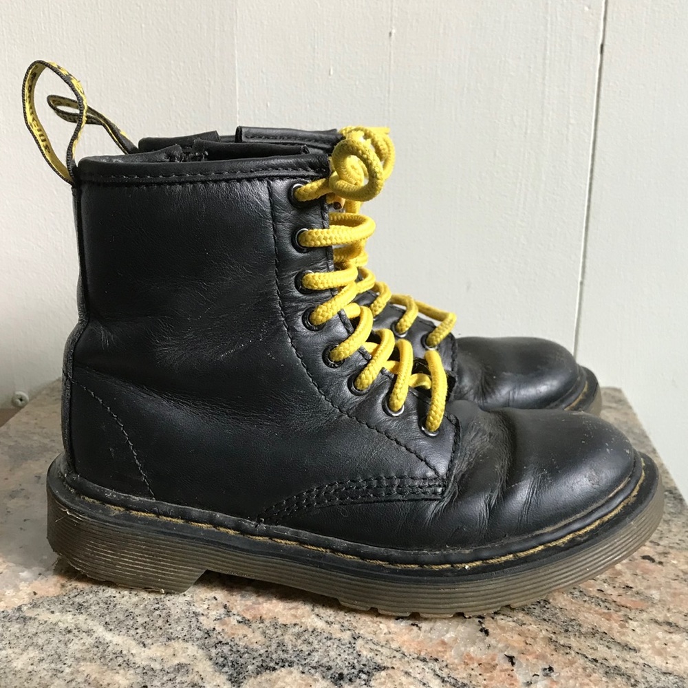 Kid’s Doc Marten zip up boots 12